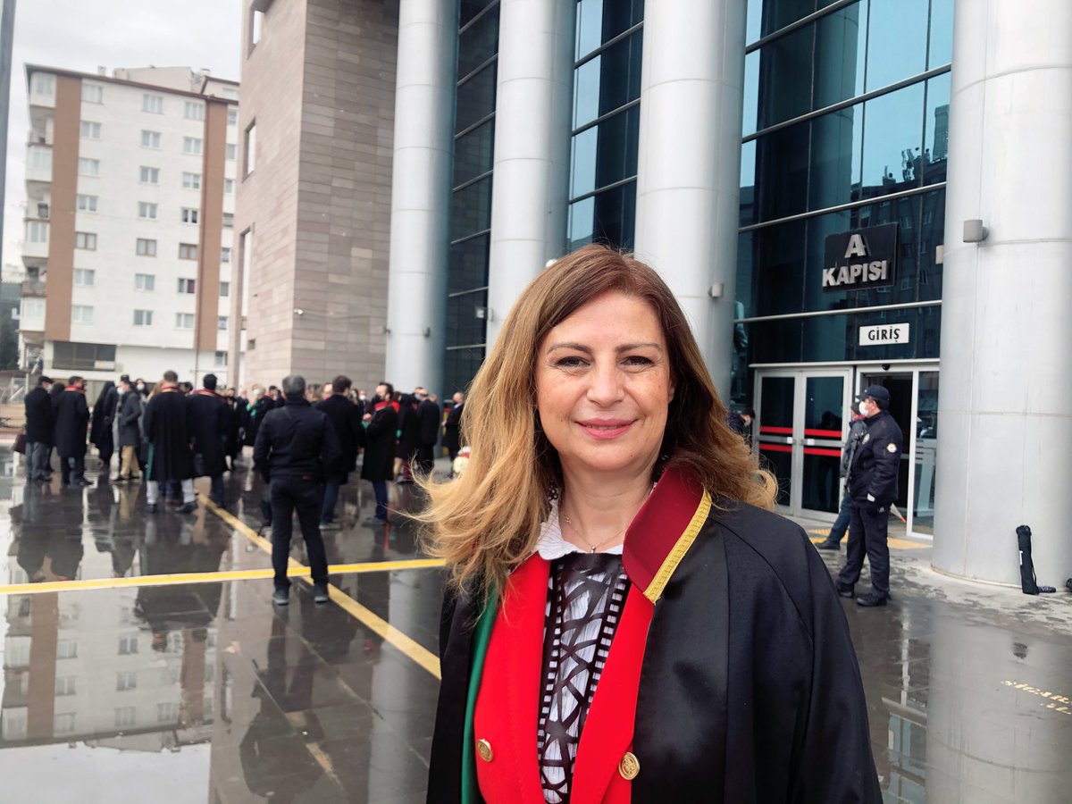 ayşe ünlüce