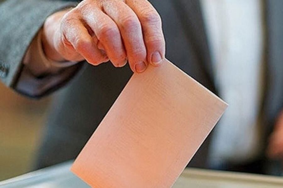 İsveç'te halk sandık başında