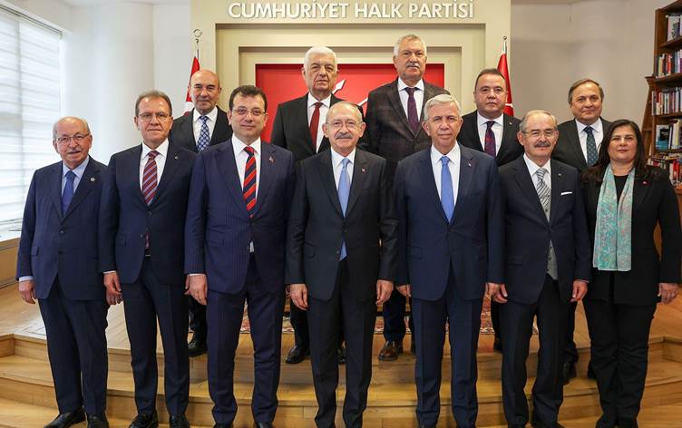 16 haziran göbeğe foto