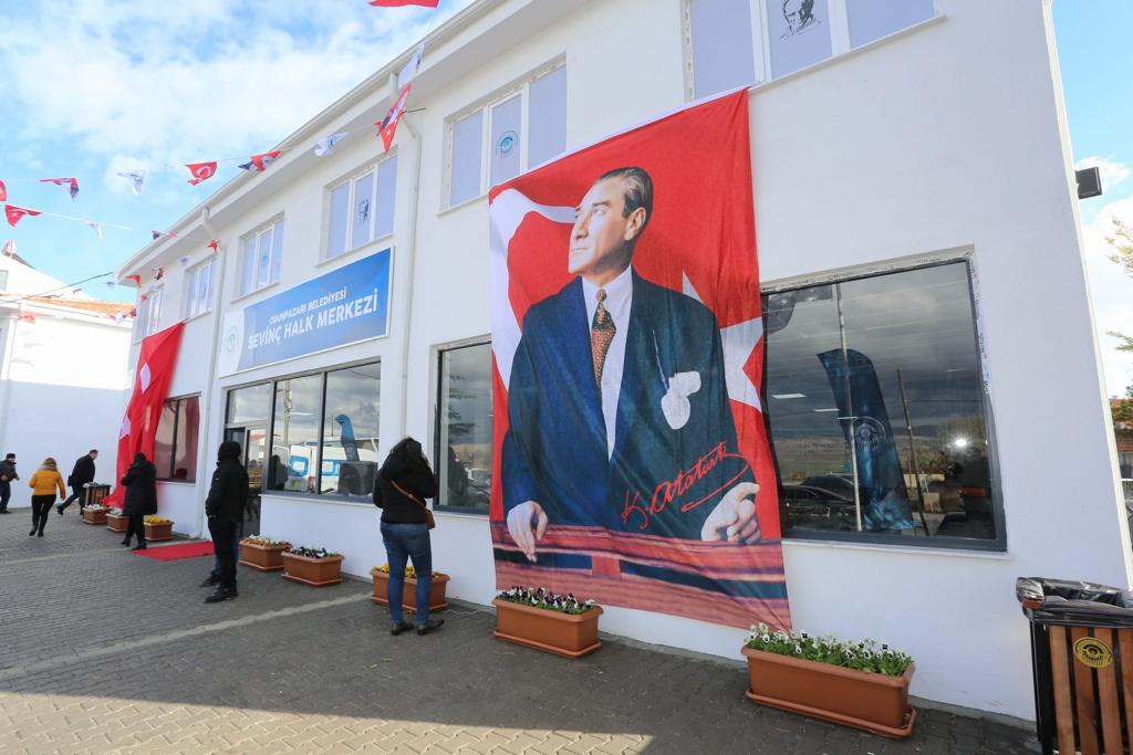 Eskişehir’in 18. Halk Merkezi Sevinç Mahallesi’ne açıldı (8)