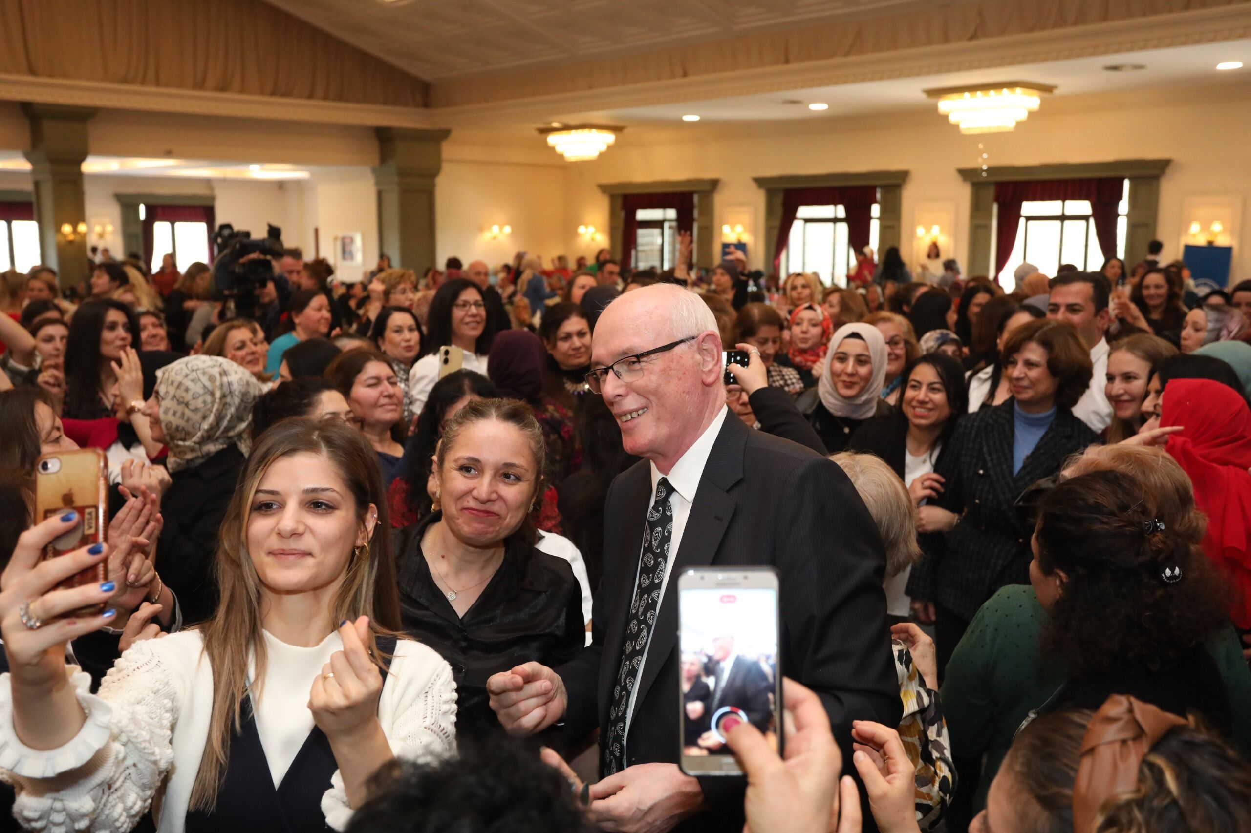 Kazım Kurt “Tüm Mücadelemiz ‘Kadınları Ve Çocukları Mutlu Bir Odunpazarı Için” (5)