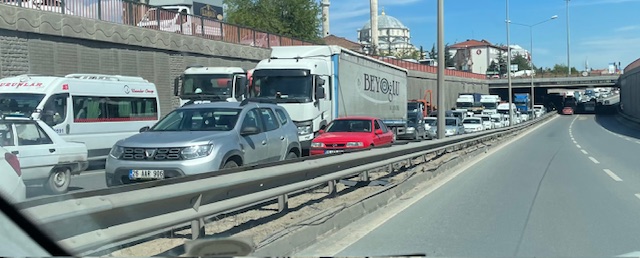 Çavre Yolu