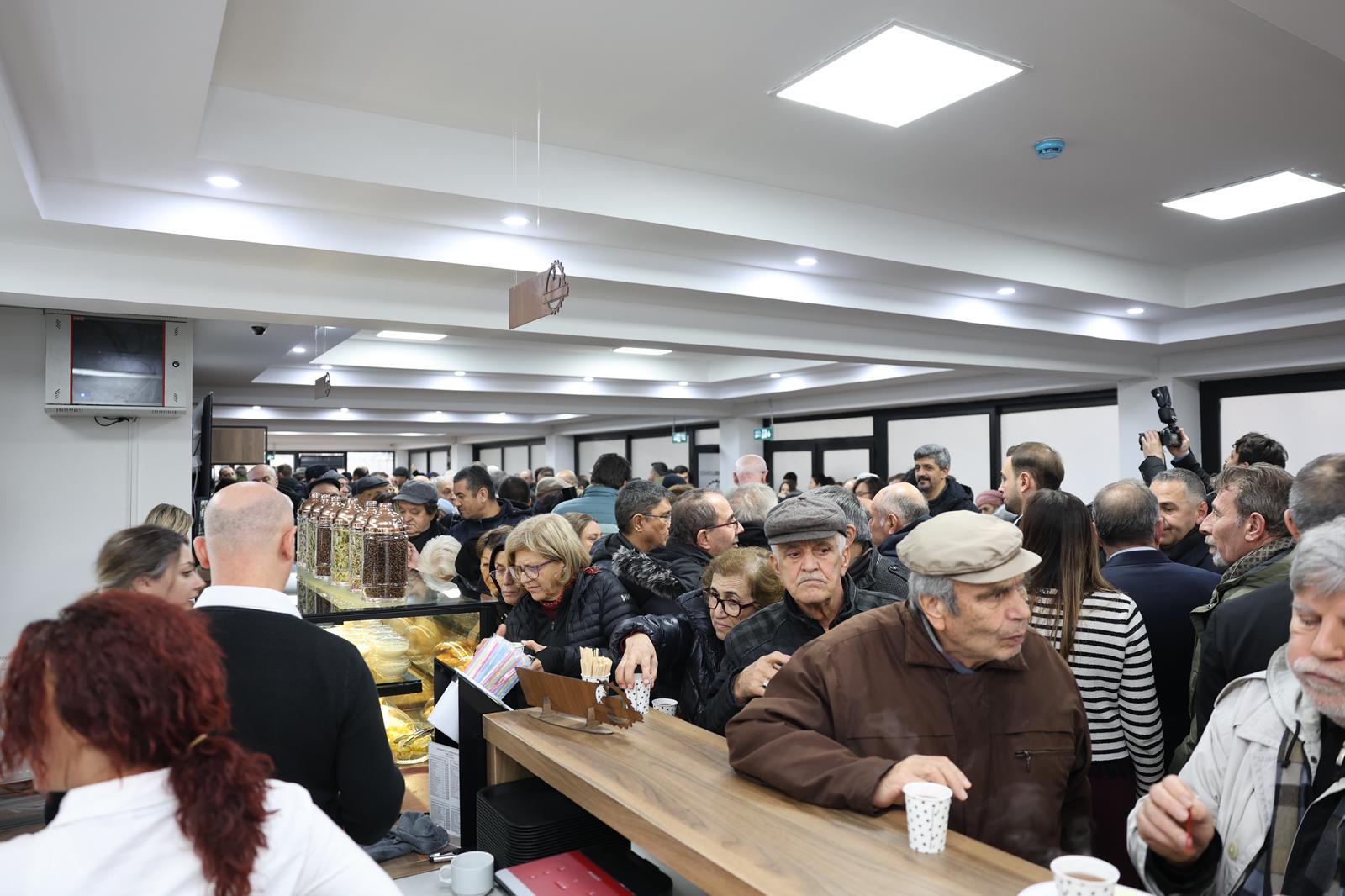 Başkan Ünlüce’den Kidemli̇ Vatandaşlara “Emek Kafe” Armağani (9)