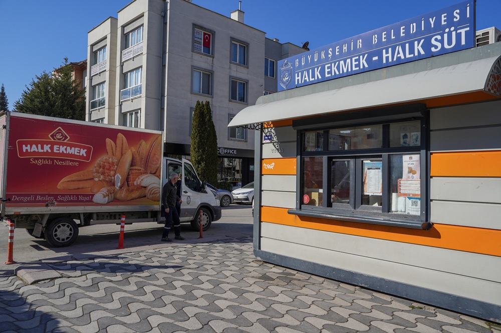 Halk Ekmek Büfeleri̇ İçi̇n İşletmeci̇ Araniyor (1)