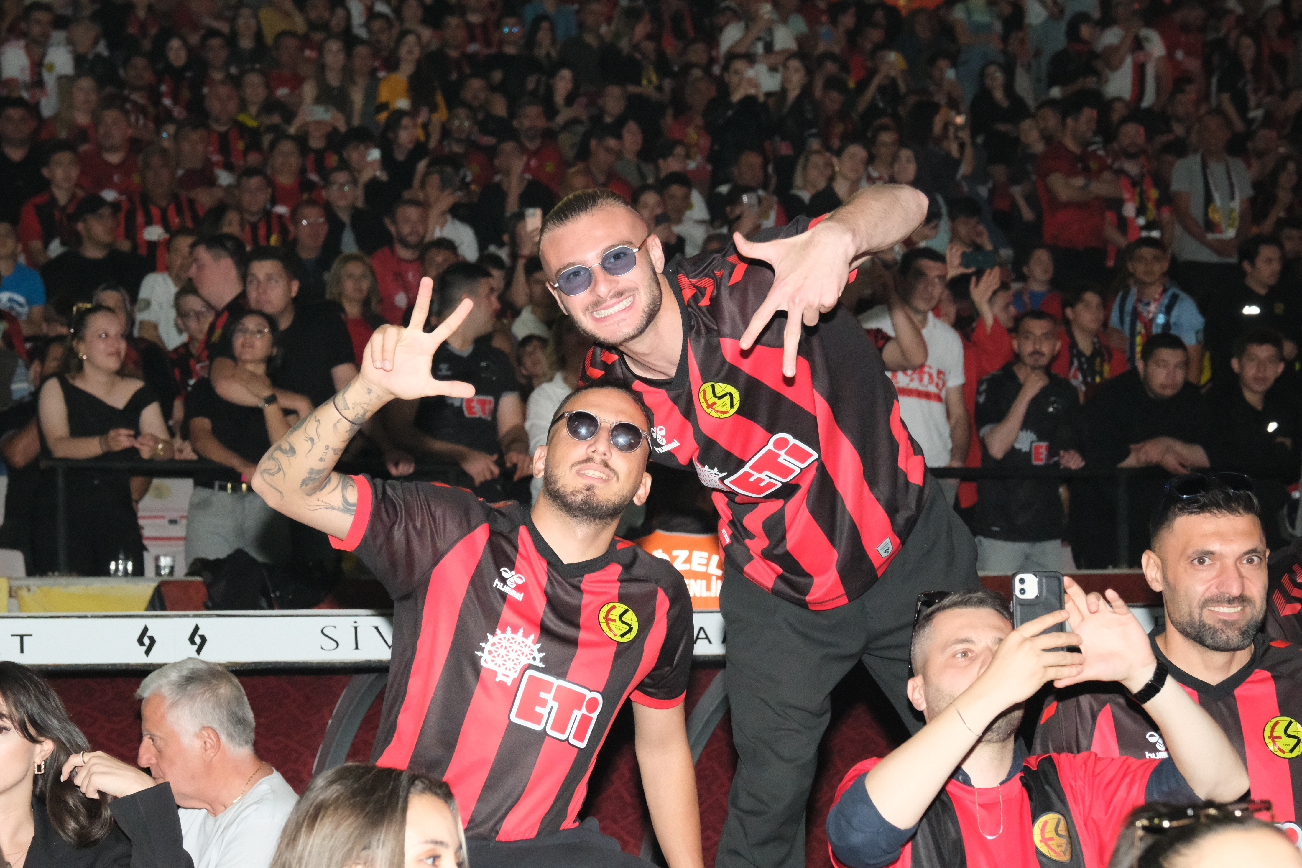 K A D R O-1