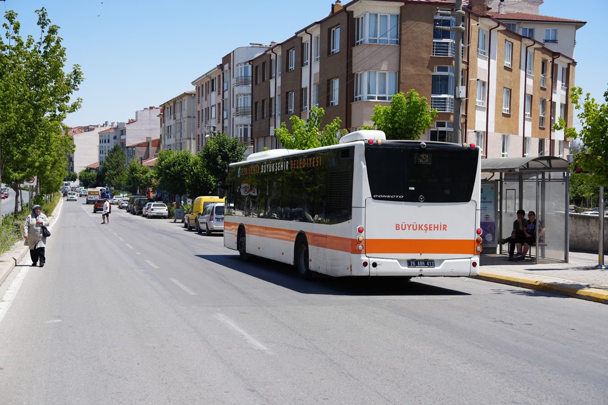 Büyükşehi̇rden Tepebaşi Kavşaği İle İlgi̇li̇ Duyuru (3)