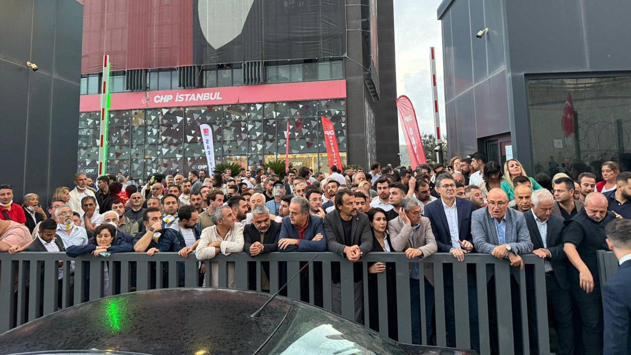 Chp Istanbul Il Baskanligi Ablukada Nobet Suruyor 1