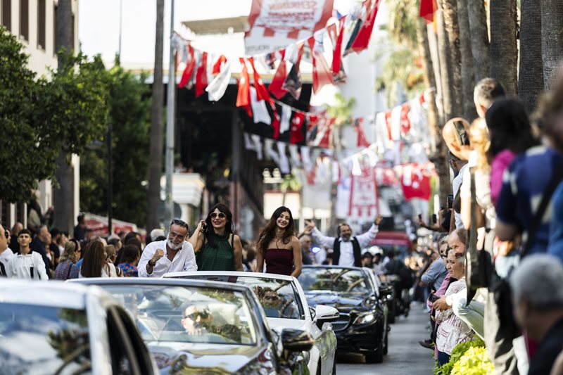 Antalya sokaklarında "Altın Portakal" coşkusu