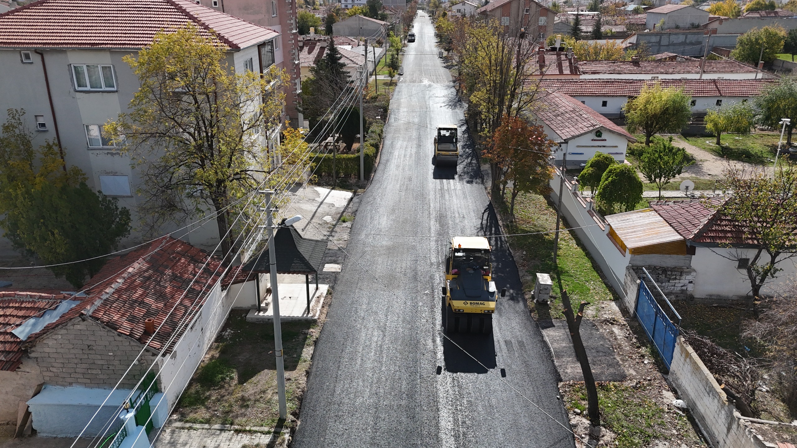Büyükşehi̇r Beledi̇yesi̇nden Kirsal İlçelere Yol Yatirimi (3)