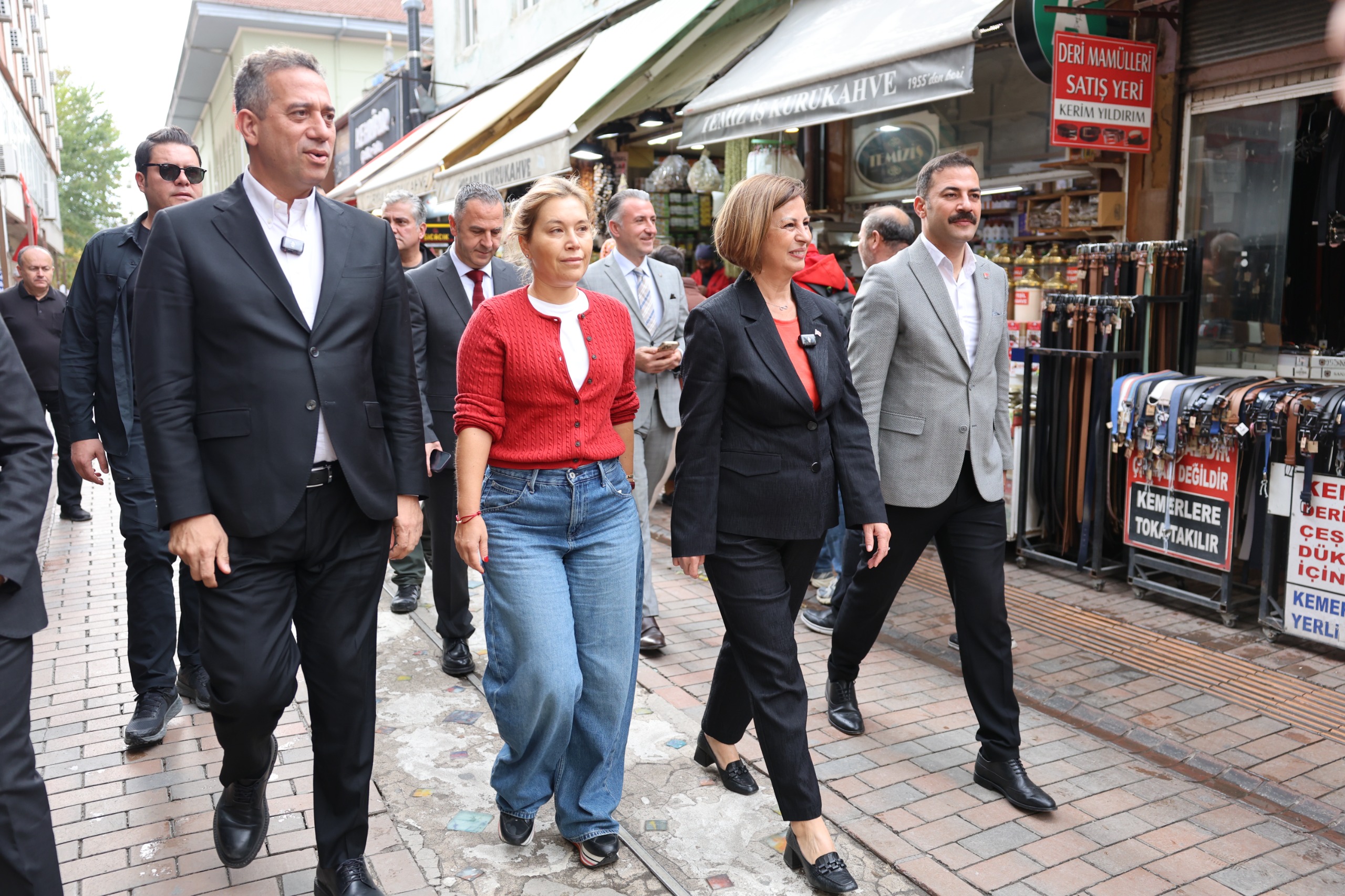 Chp Grup Başkanveki̇li̇ Başarir Ve Başkan Ünlüce Vatandaşla Buluştu (7)