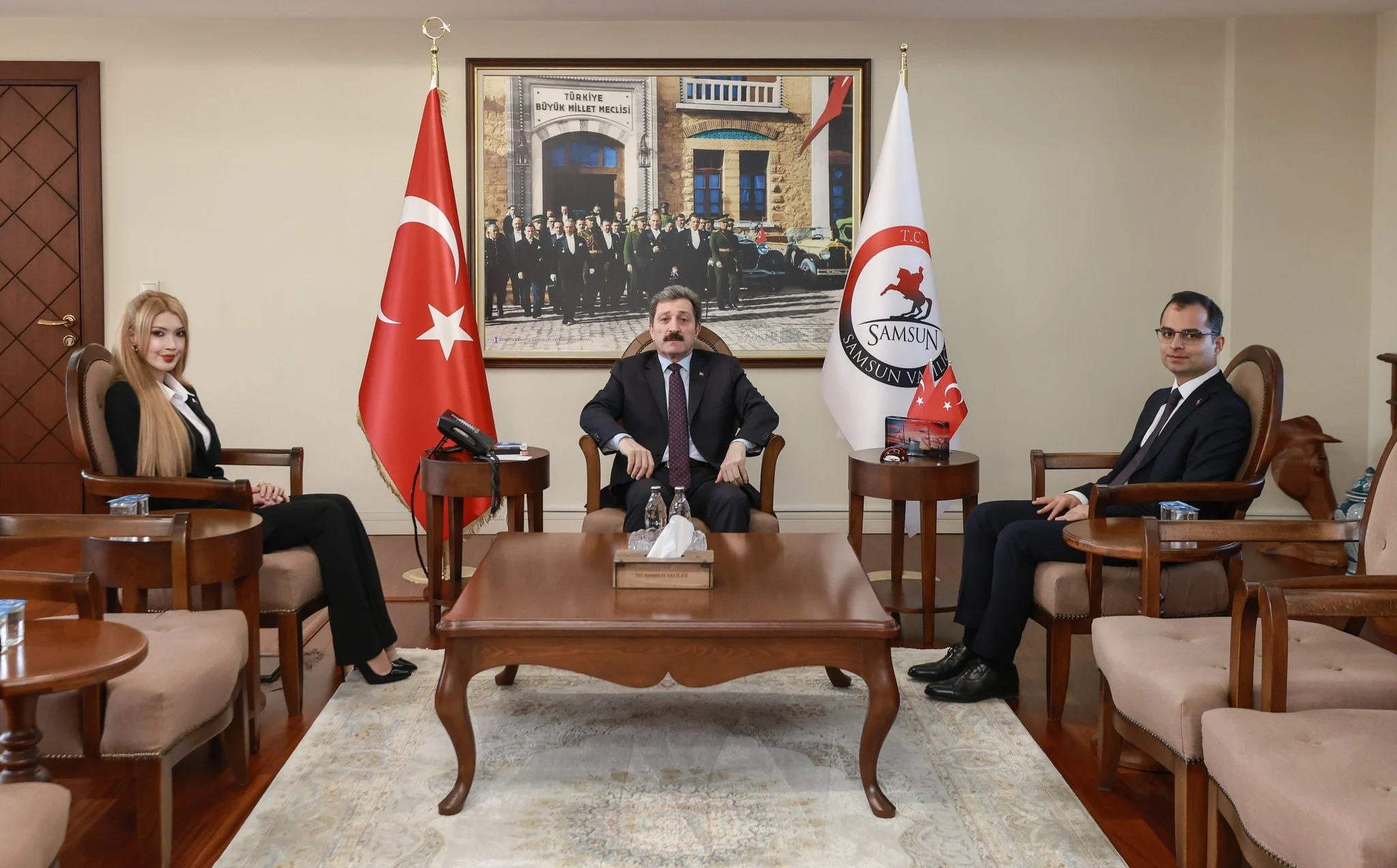 Ladik3Jpeg M4 Mc Ygg U A U Argu7 Zr Pn W