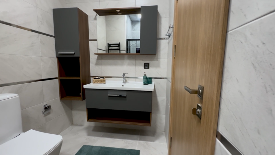 1+1 Ö R N E K D A İ R E F O T O Ğ R A F L A R00 33 18. Still008 970633