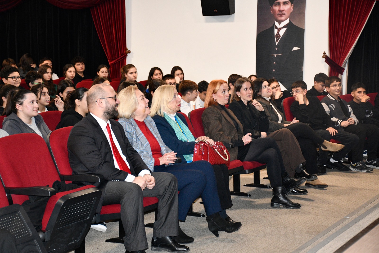 39B41626 D9E5 4983 8091 C732E347Cbeb