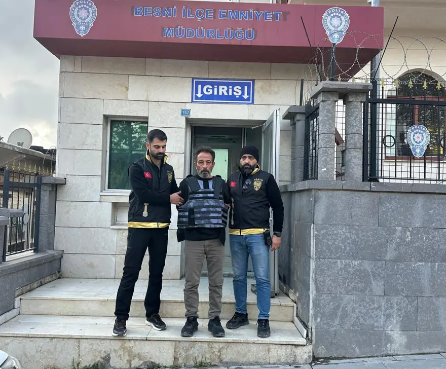 E S I V E B A C A N A G I N I O L D U R D U K T E N S O N R A C O R B 1071751 318022 141221