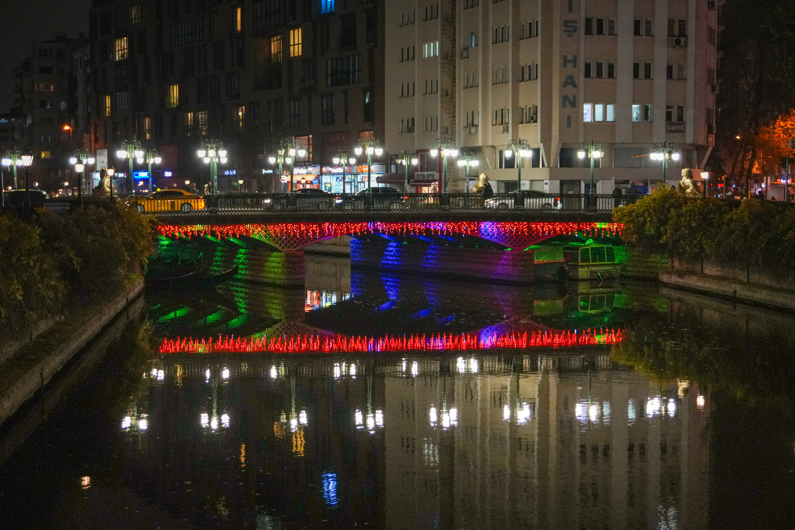 Eski̇şehi̇r 2026’Ya Işil Işil Merhaba Dedi̇ (10)