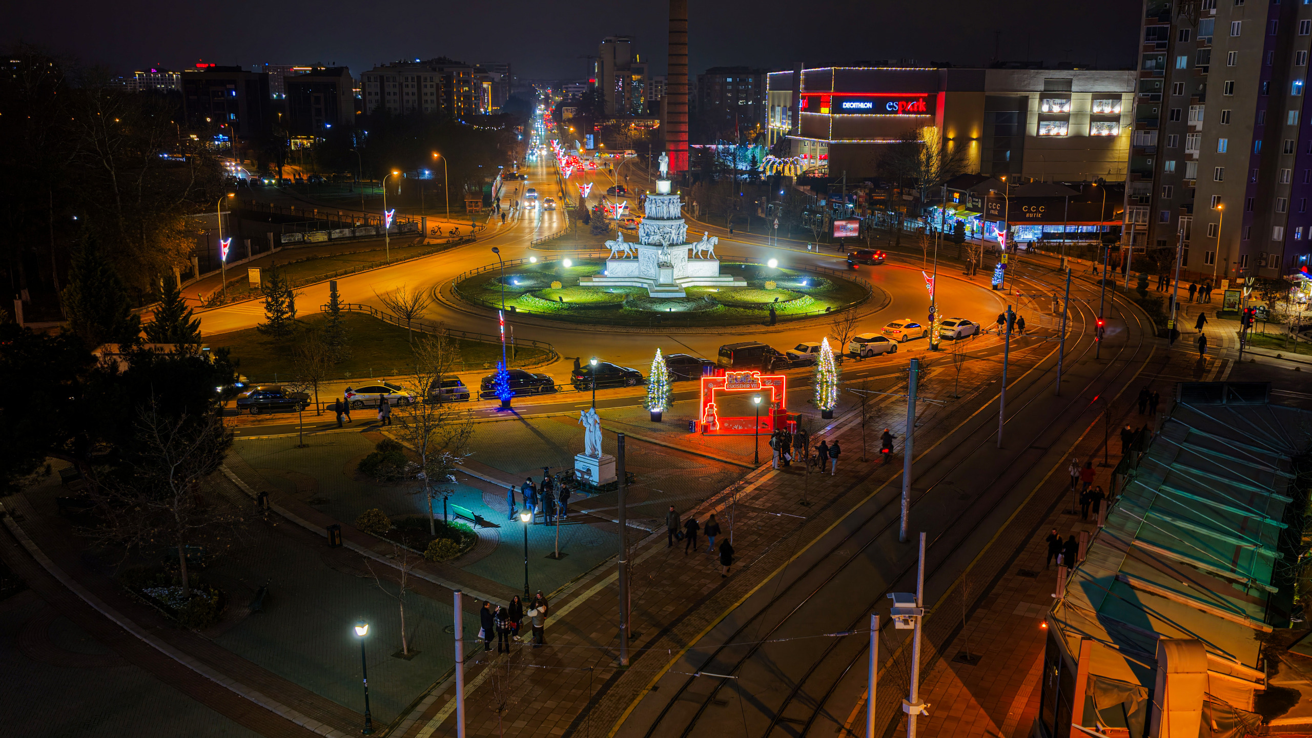 Eski̇şehi̇r 2026’Ya Işil Işil Merhaba Dedi̇ (6)