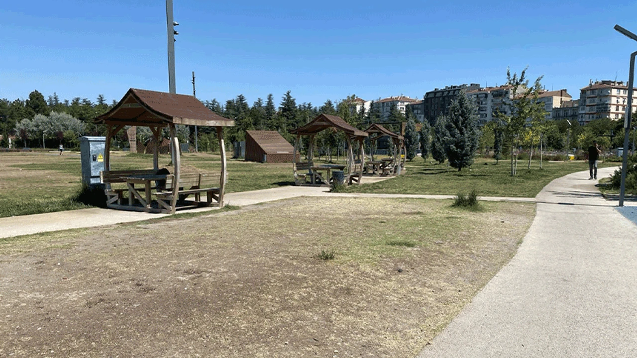 Eskisehir Recep Tayyip Erdogan Millet Bahcesi Bakimsiz Kaldi Ekspres