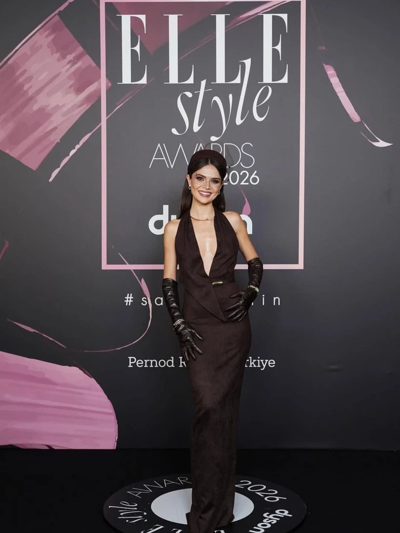 G R0Wcaxoaakdsk H7B6