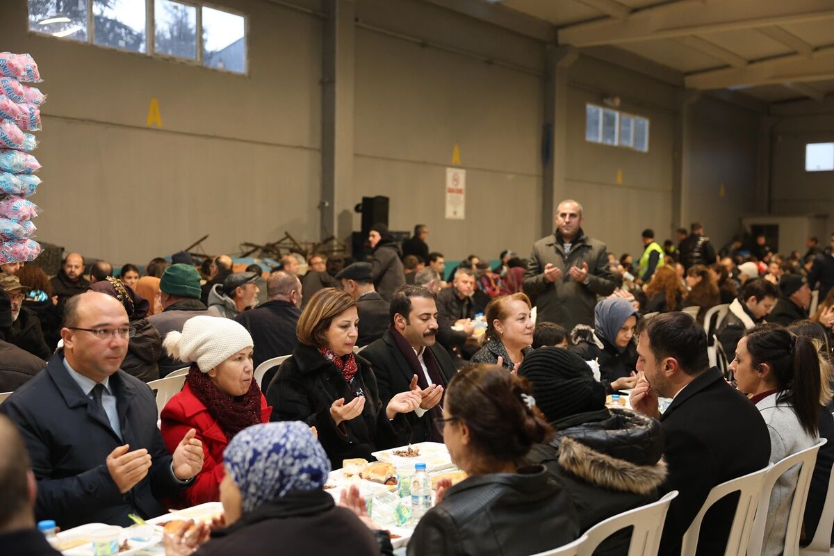Gönül Sofrasi Beyli̇kova’da Kuruldu (7)