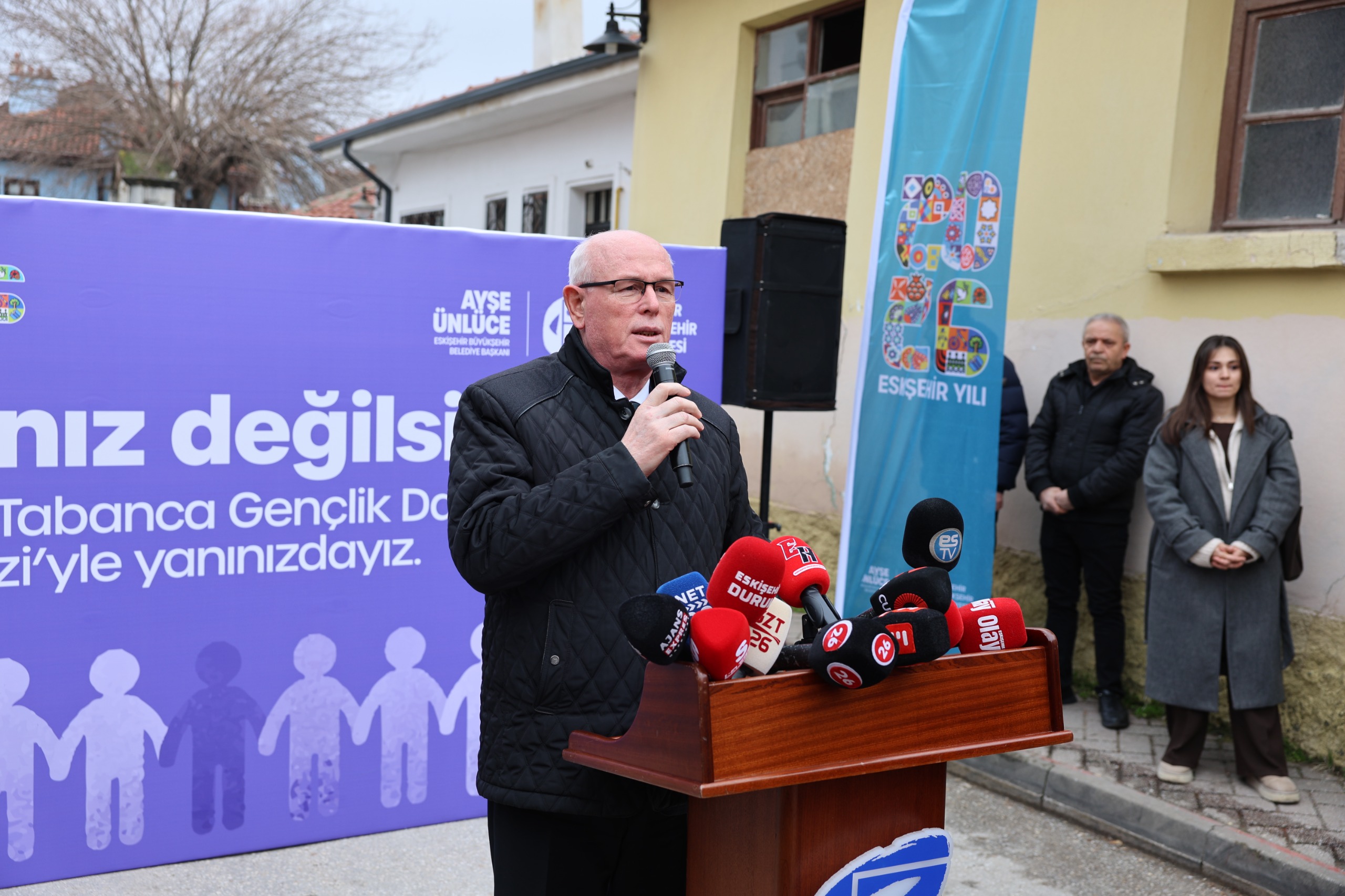 Zeli̇ha Tabanca Gençli̇k Danişma Merkezi̇ Hi̇zmete Açildi (7)