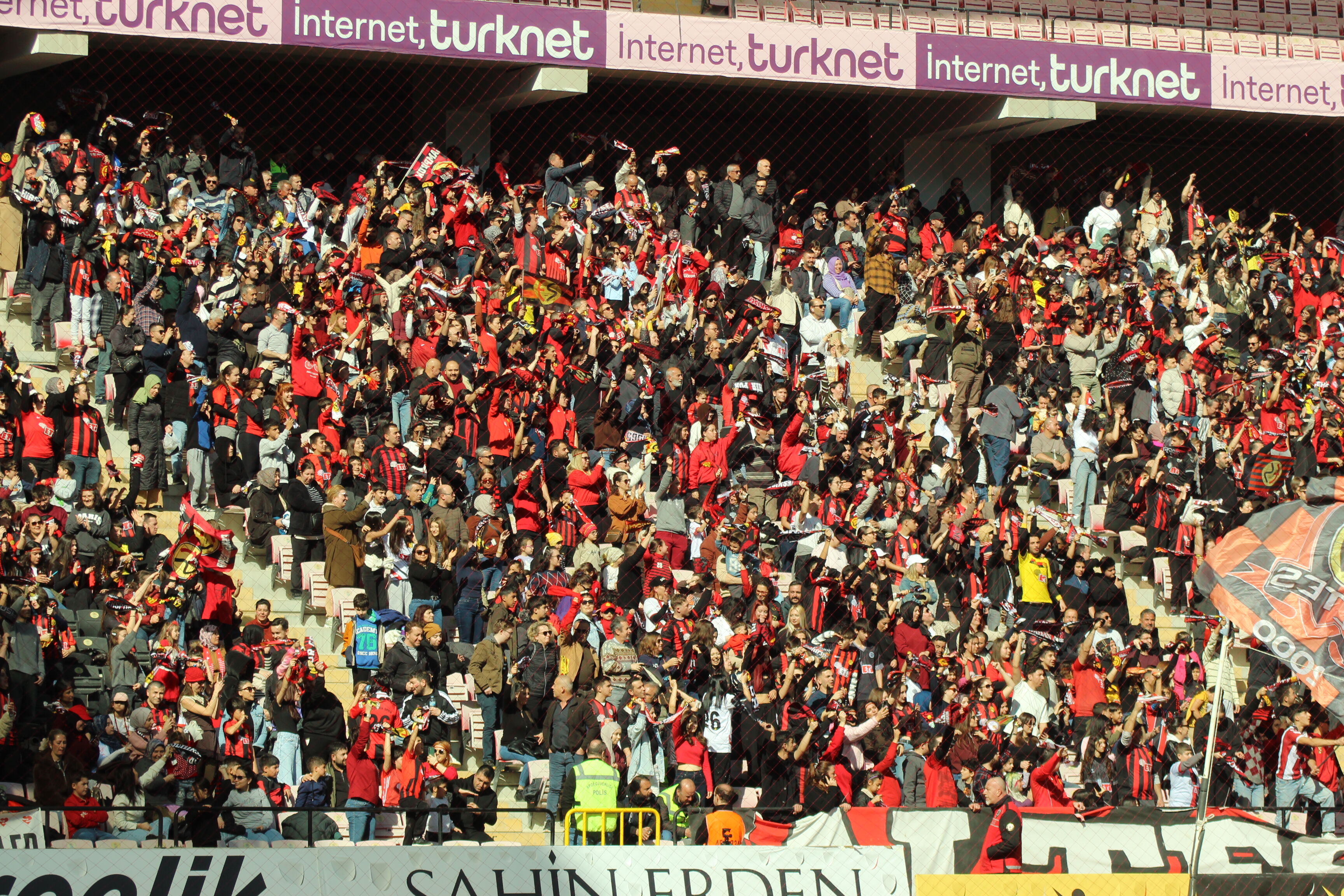 10 numarasın Es-Es'im!