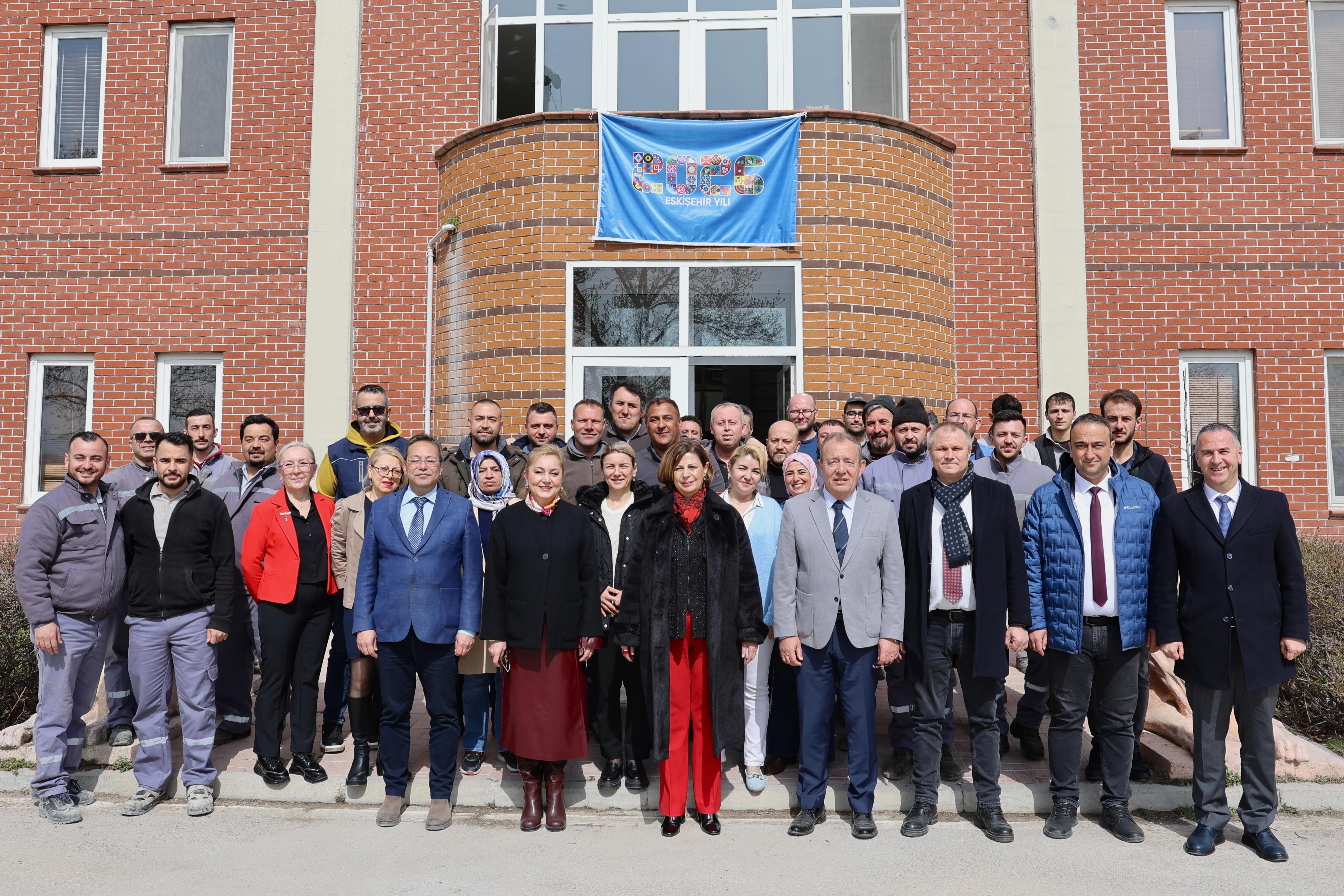 Başkan Ünlüce “Şehri̇mi̇z İçi̇n Çalişmaya Devam Edeceği̇z” (14)