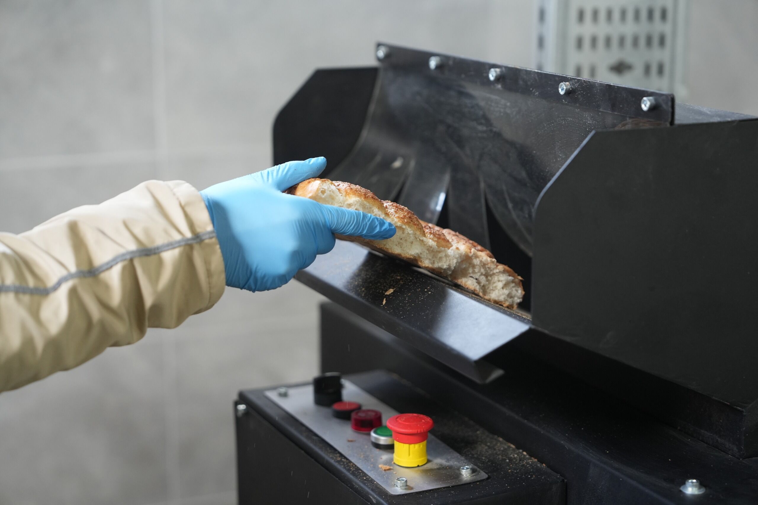 Atik Yemekler Can Dostlarimiza Mama Oluyor (6)