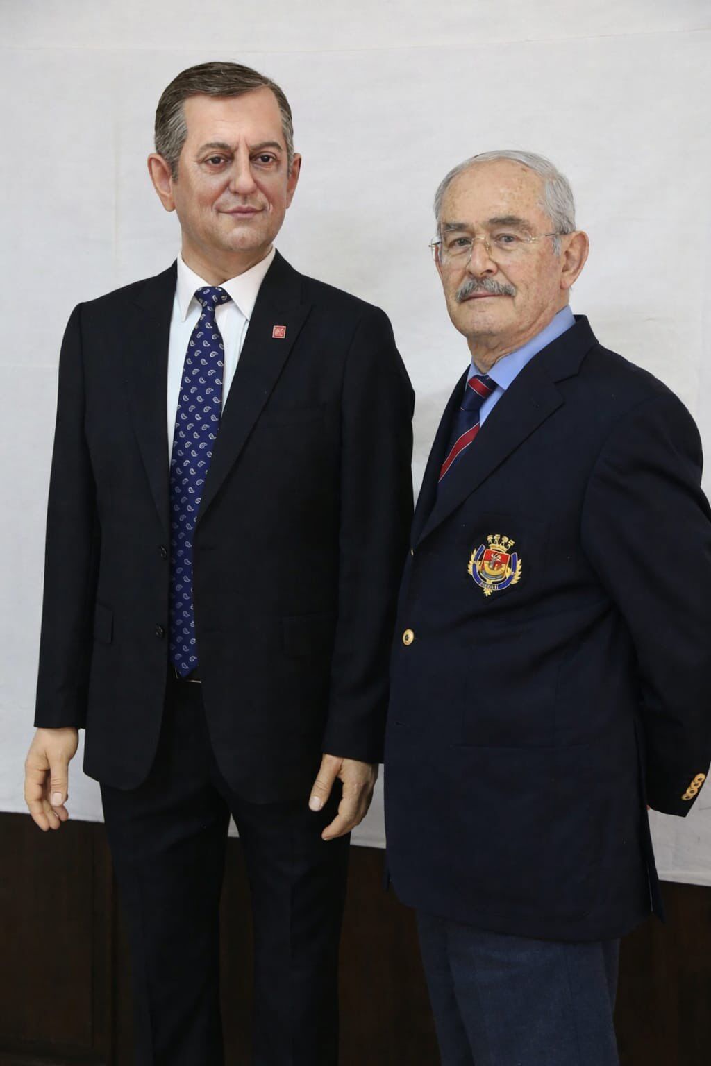 H Ez X Msvao A Aamst