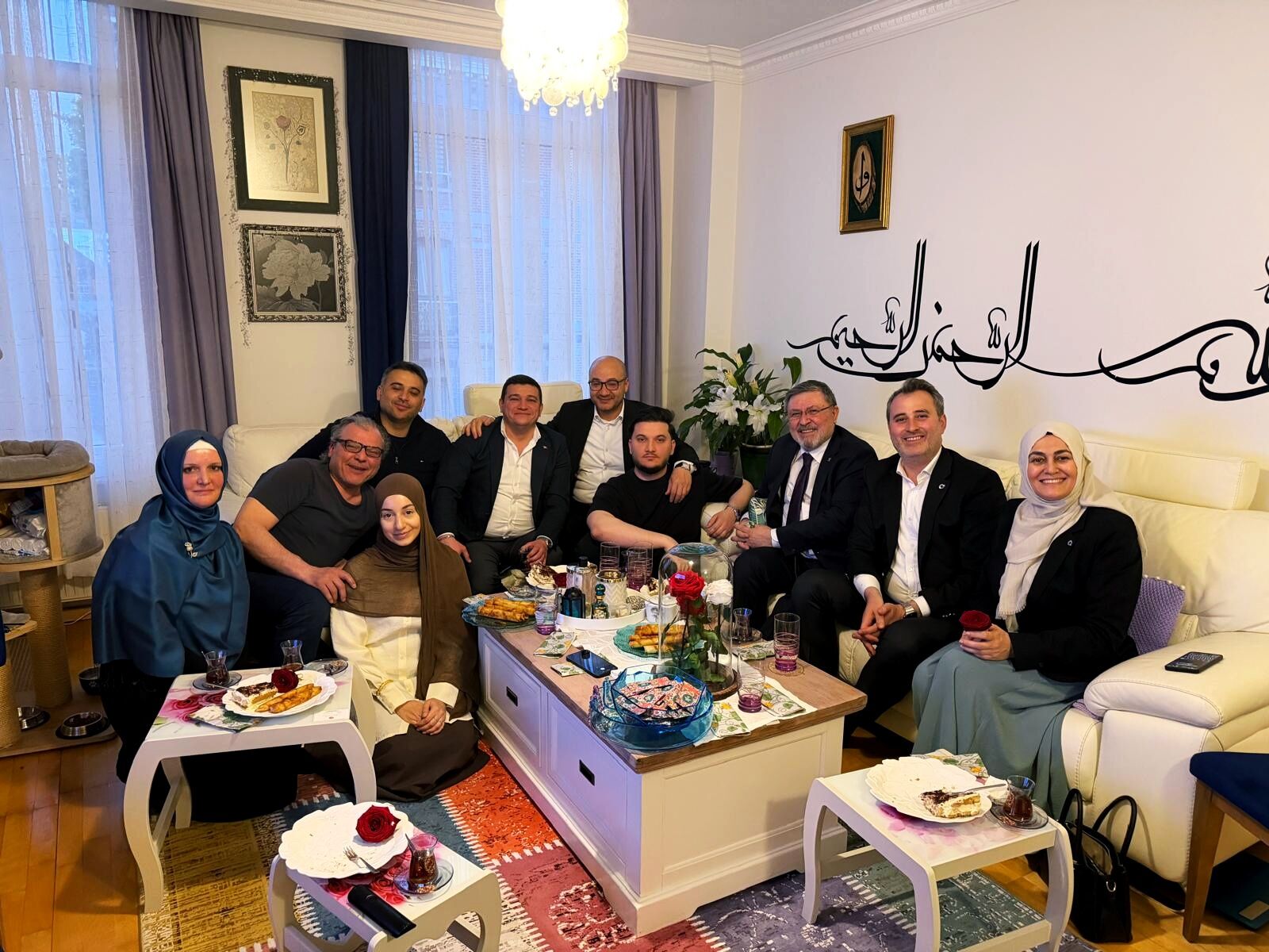 Zi̇yaret (4)