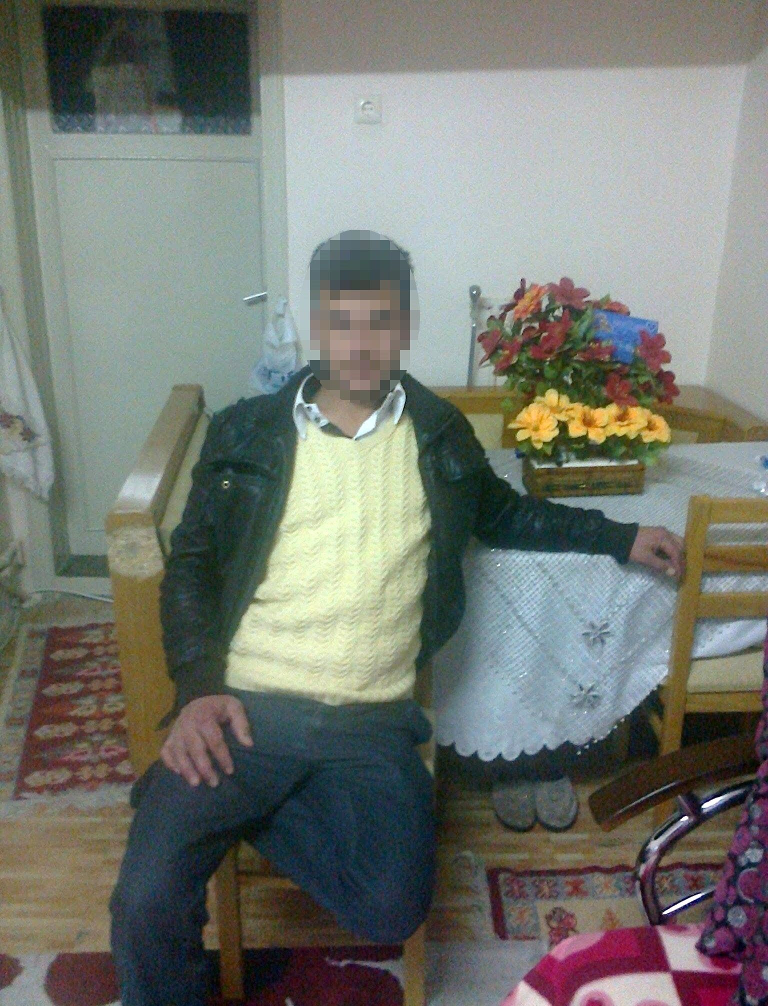 A W732557 03