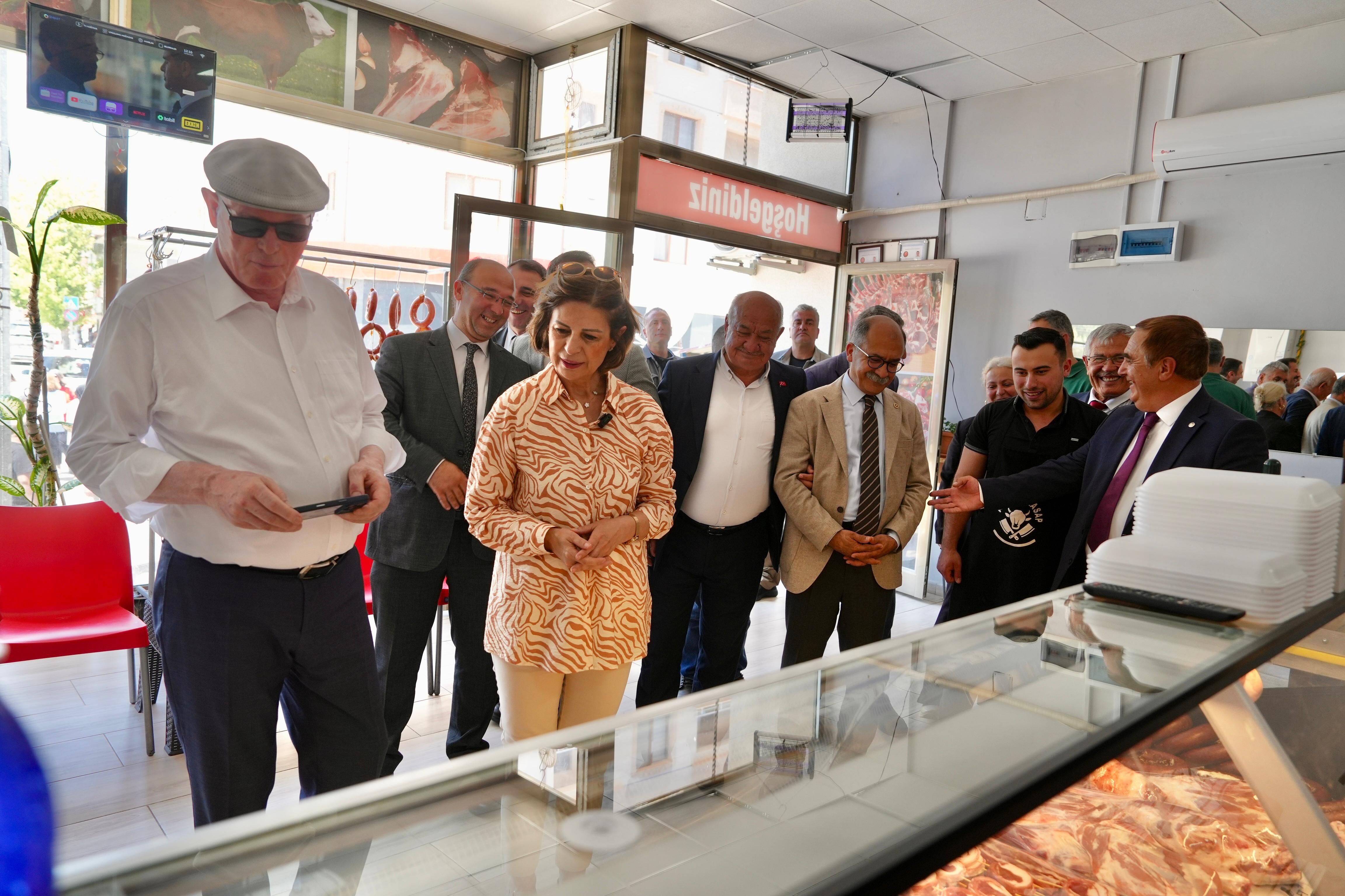 Başkan Ünlüce'den Mahmudiye çıkarması