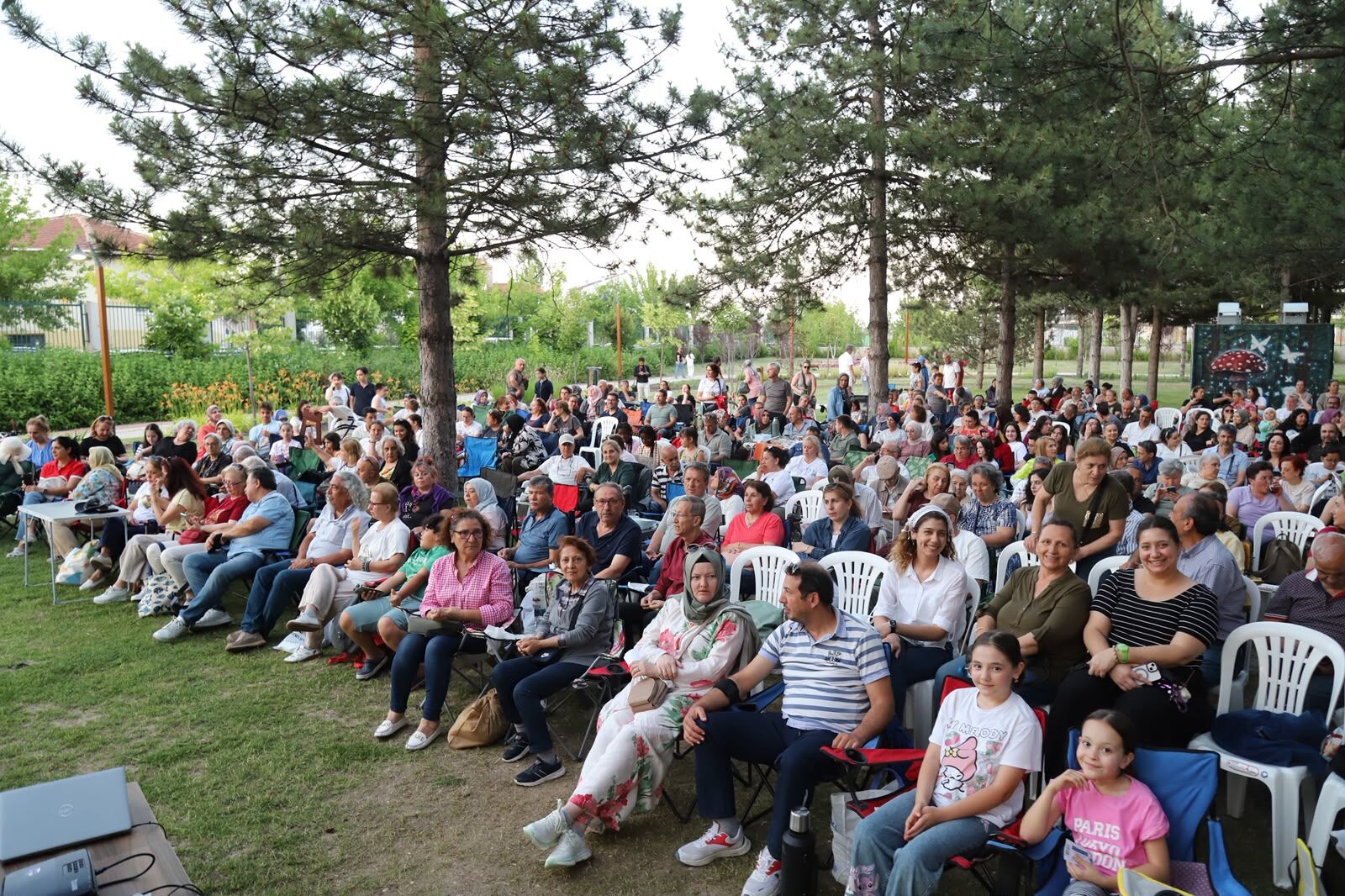Büyükşehi̇rden Emekli̇lere Nostalji̇ Dolu Teşekkür Gecesi̇ (2)