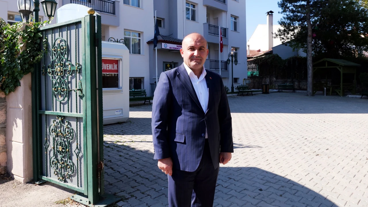 Gürhan (3)