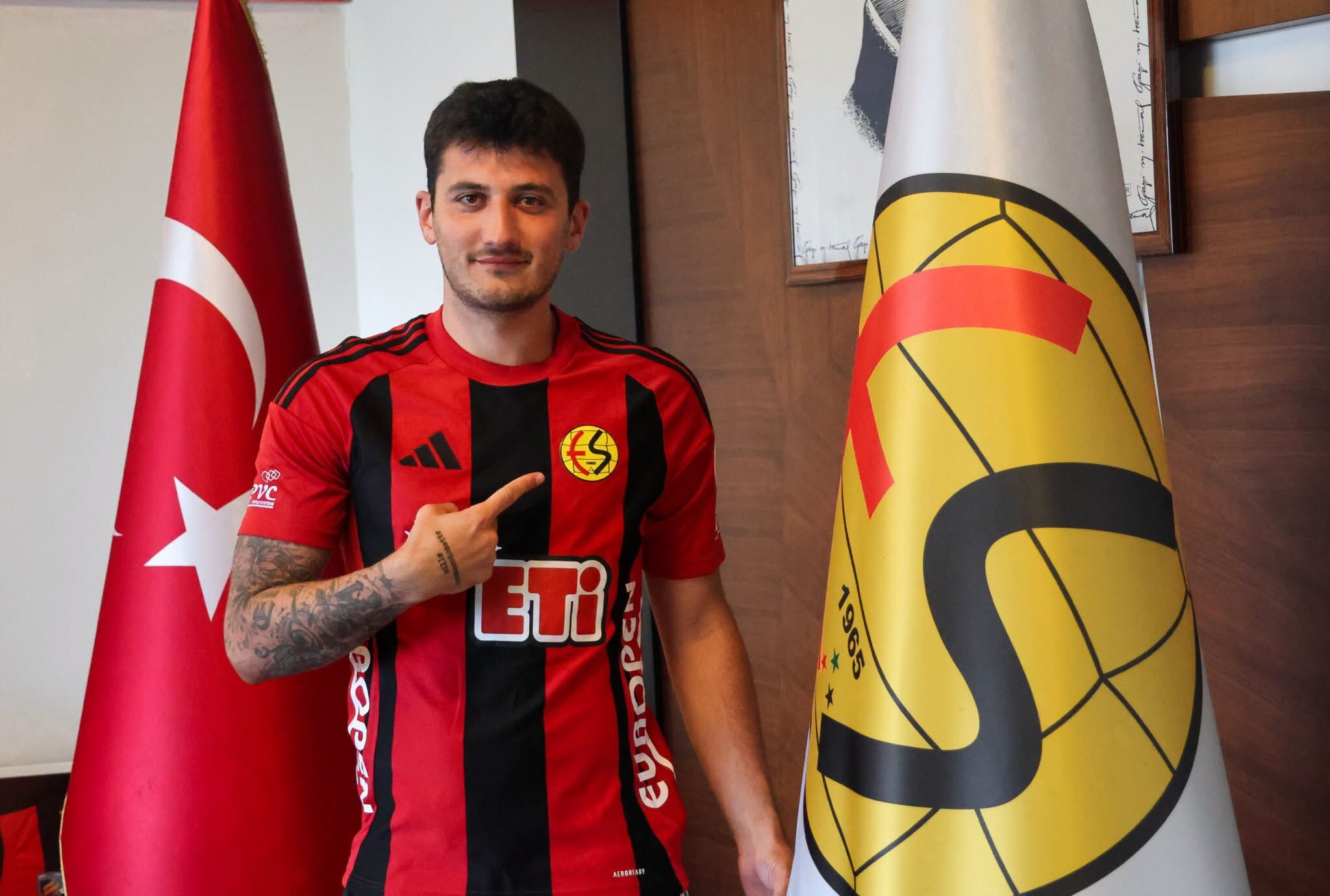 Ozan İsmai̇l Koç-3