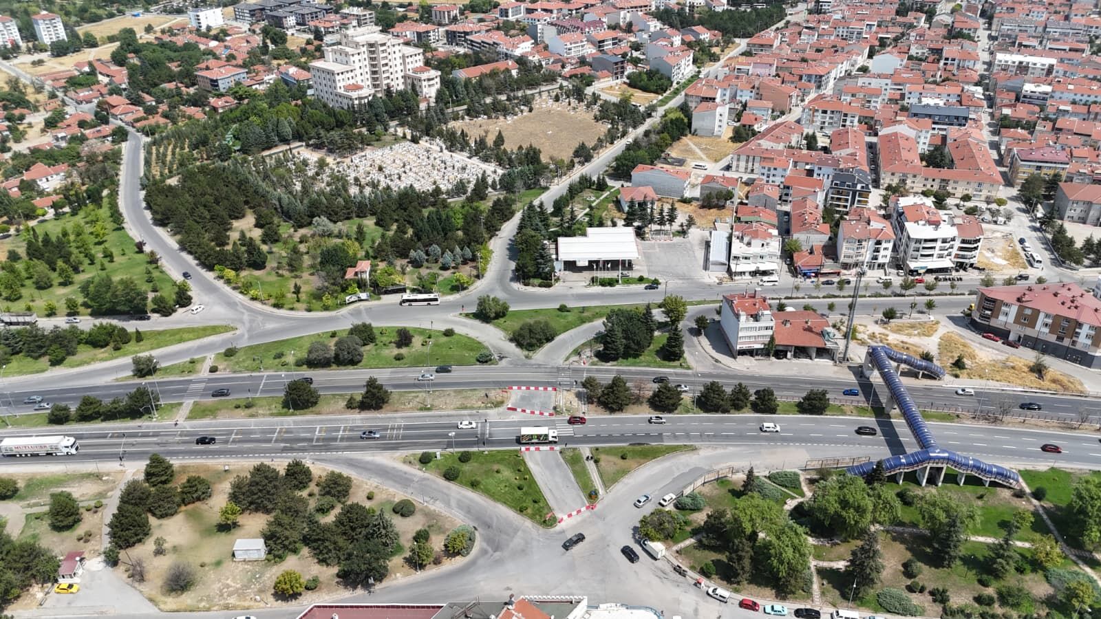 Tepebaşi Kavşaği Kalici Olarak Kapatildi (2)