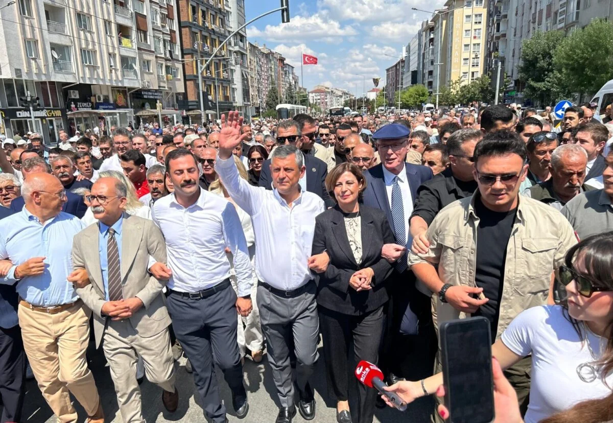 Yürüyüş Özgür