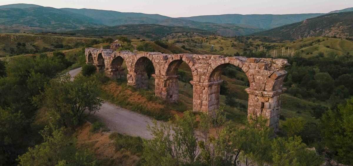 Antik kentlerde gördüğünüz bu yapılar ne anlama geliyor?