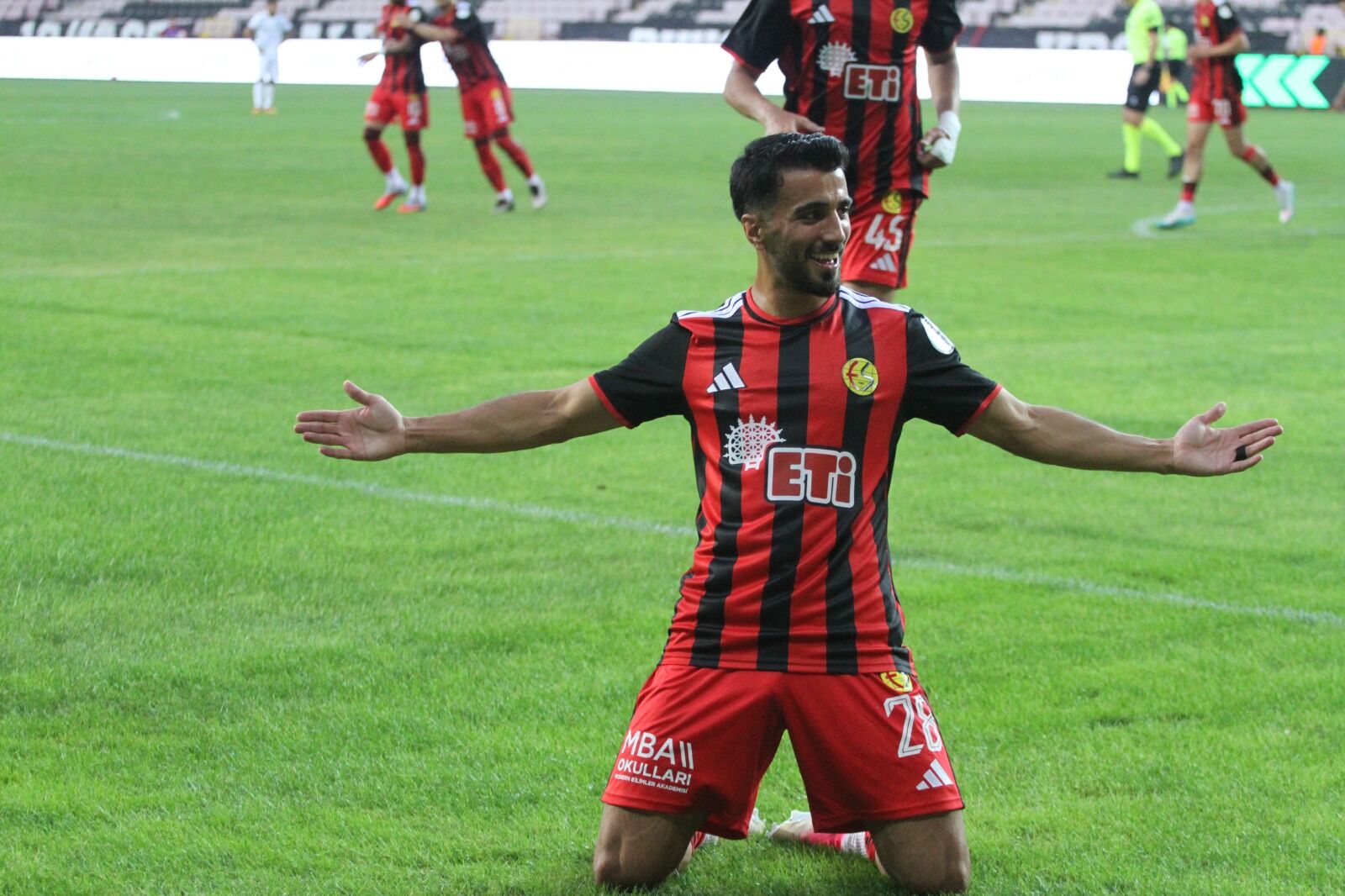 Hasan Kaya'dan şık gol
