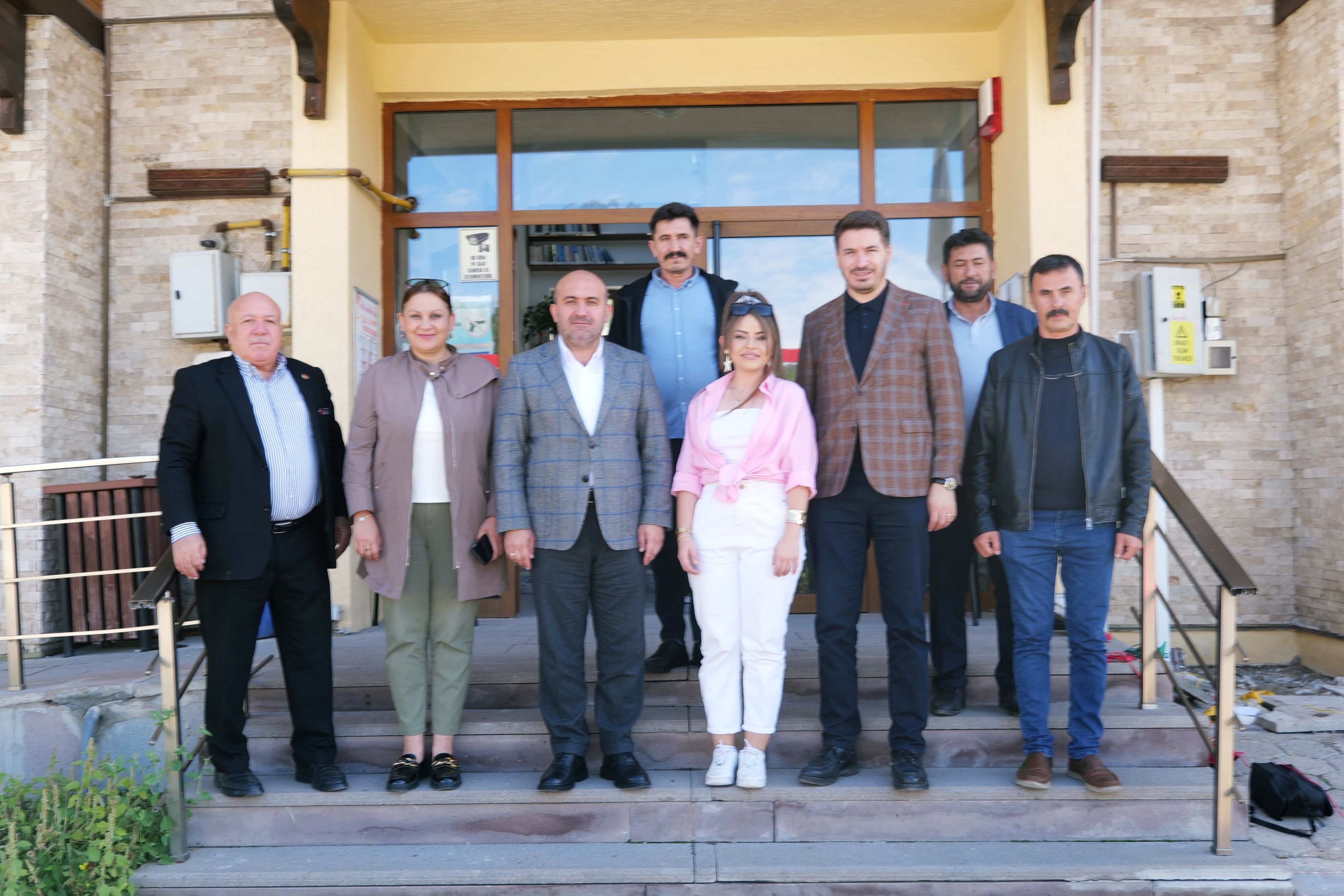 Başkan Albayrak'tan muhtarlara ziyaret...