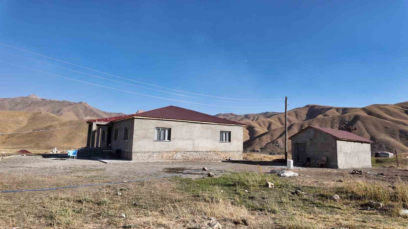 Devlet yaptı, vatandaşlar 30 yıl sonra köylerine döndü