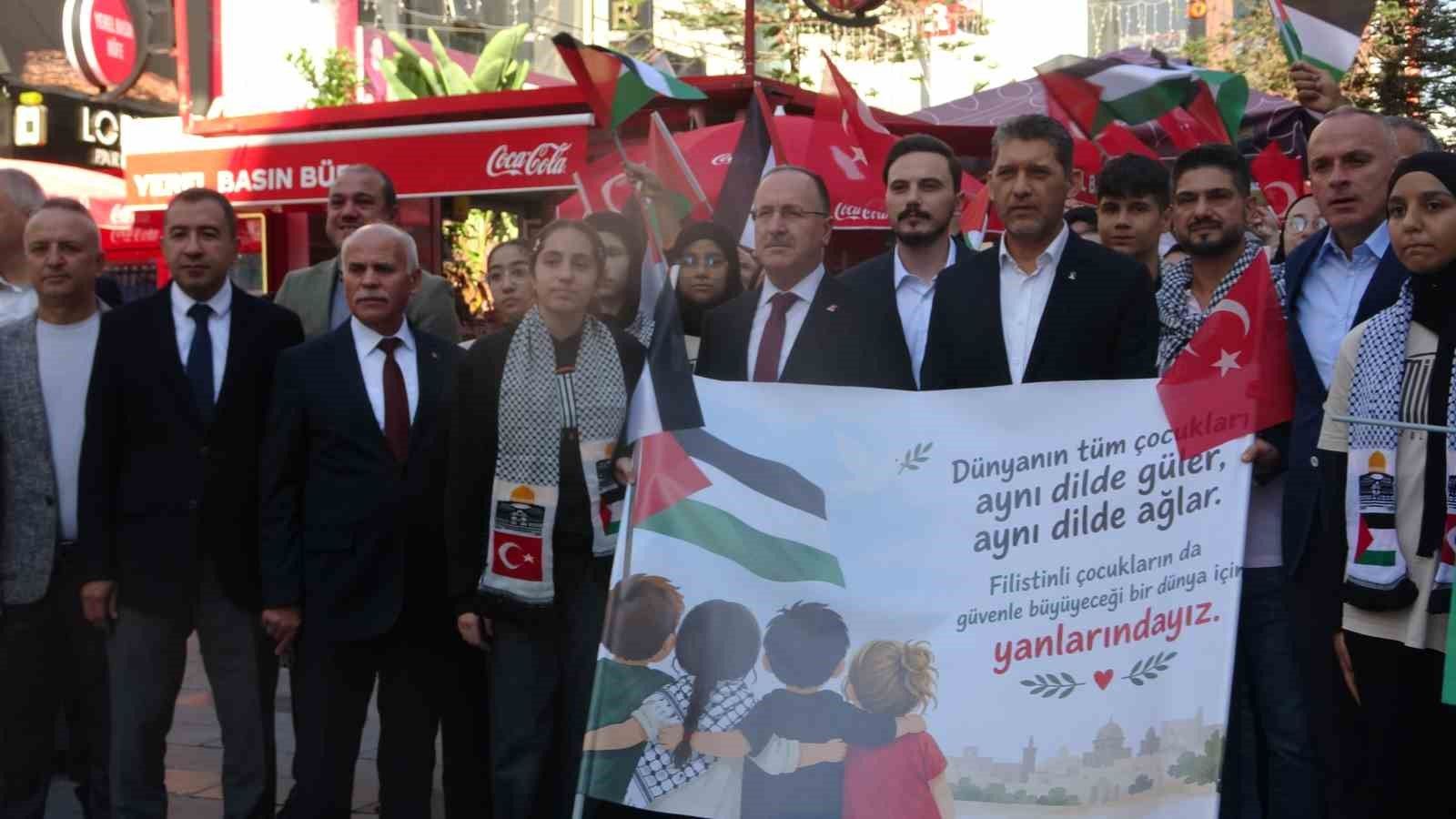 Filistin'e destek yürüyüşü