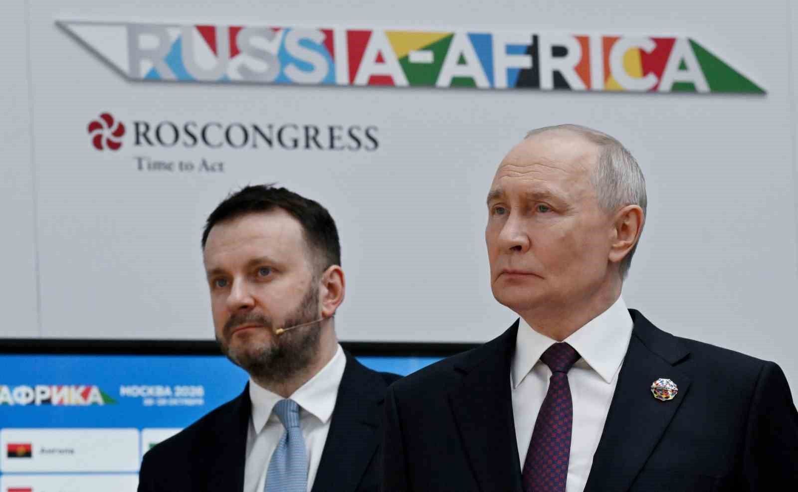 Putin: 'Elon Musk gerçek bir dahi'