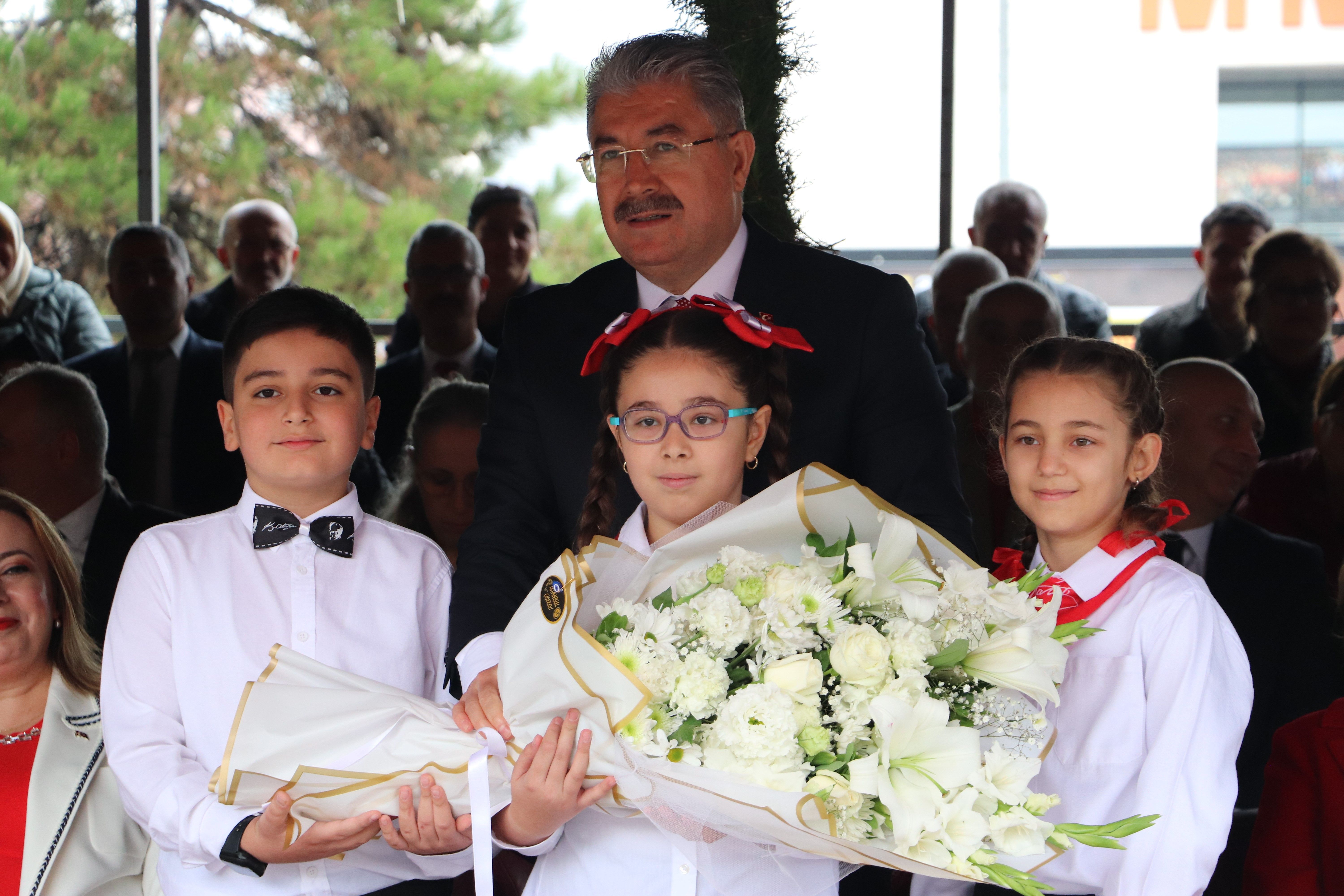 Cumhuri̇yet (1)